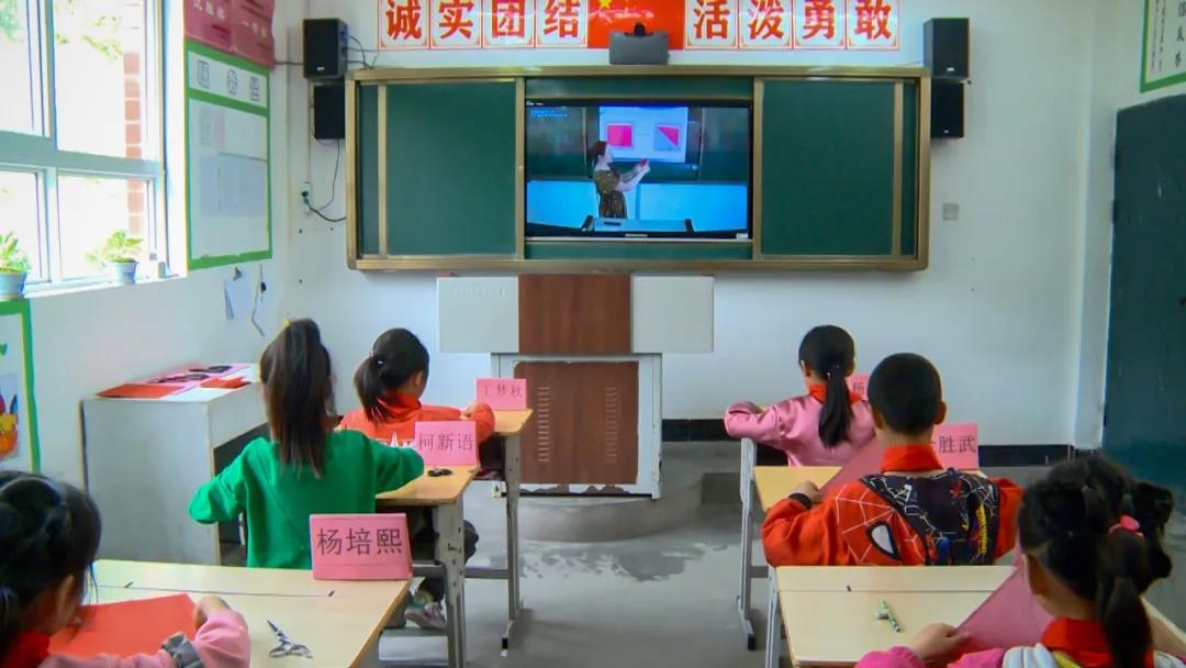 湖北竹山專遞課堂，助推城鄉(xiāng)教育均衡發(fā)展
