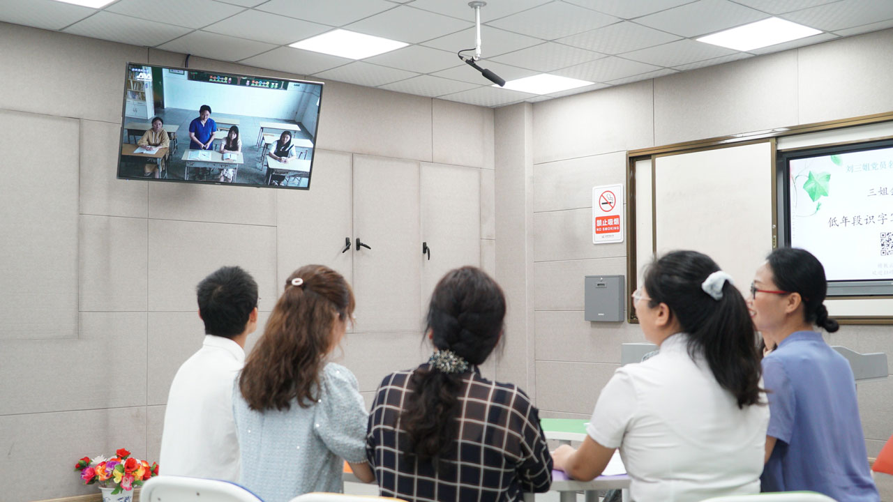 贛州市章貢區(qū)基于專遞課堂的區(qū)域研修，助力城鄉(xiāng)教育一體化發(fā)展-(4).jpg
