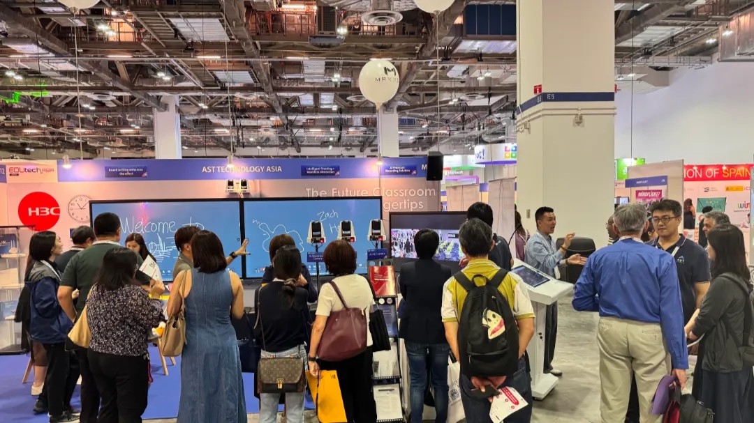 奧威亞AI教育解決方案亮相新加坡，共同探討未來(lái)教育新樣態(tài)