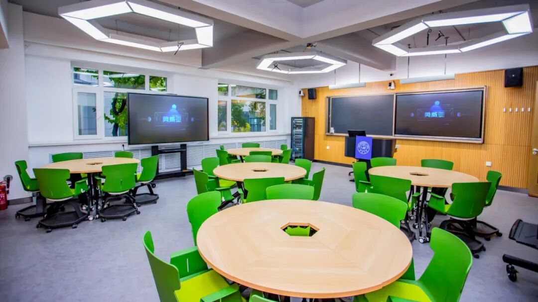 AI賦能，重塑未來！構(gòu)建全周期、多維度的教師培養(yǎng)新范式